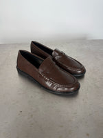 Produktfoto af OCTAVIA loafers, brun på grå baggrund - Fra BySofieSønderby