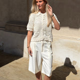 Modelbillede af BINDI kortærmet strik cardigan, creme. Fra BySofieSønderby