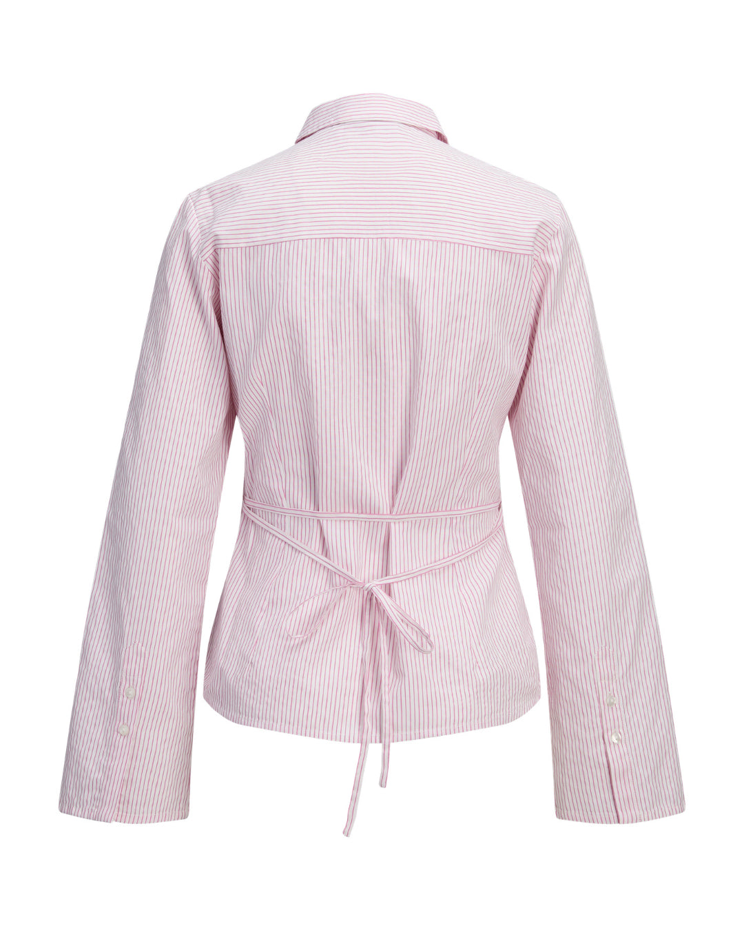 Produktbillede af lyserød CARO skjorte med bæltedetalje. Set bagfra. Fra BySofieSønderby