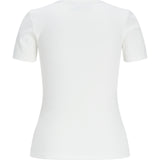 Hvid T-shirt uden tekst vises bagfra på en neutral baggrund. Stoffet ser blødt og strækbart ud, med korte ærmer og en rund halsudskæring.
