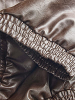 Detaljebillede af brun JODY jakke. BySofieSønderby.