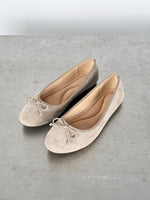 Produktbillede af beige JOELLE balleriner. Fra BySofieSønderby