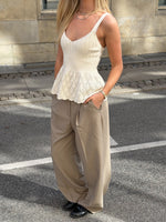 Modelbillede af KITTY top, creme. Fra BySofieSønderby