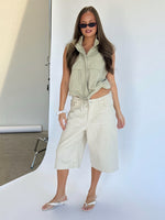 Modelbillede af beige KYOTO jorts. Set forfra. Fra BySofieSønderby