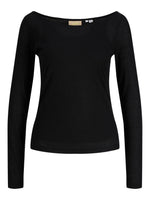 Produktbillede af sort LISA bluse. Set forfra. Fra BySofieSønderby