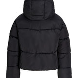 Produktbillede af MAEVE jakke i sort. Set bagfra. Fra BySofieSønderby