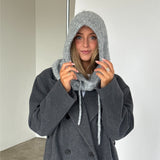 Modelbillede af MILU balaclava i grå. Fra BySofieSønderby