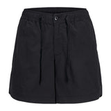 Sort par shorts med elastik i livet og snorelukning, placeret isoleret mod en hvid baggrund, uden yderligere kontekst eller tekst.