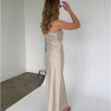 NAT one shoulder klänning, beige