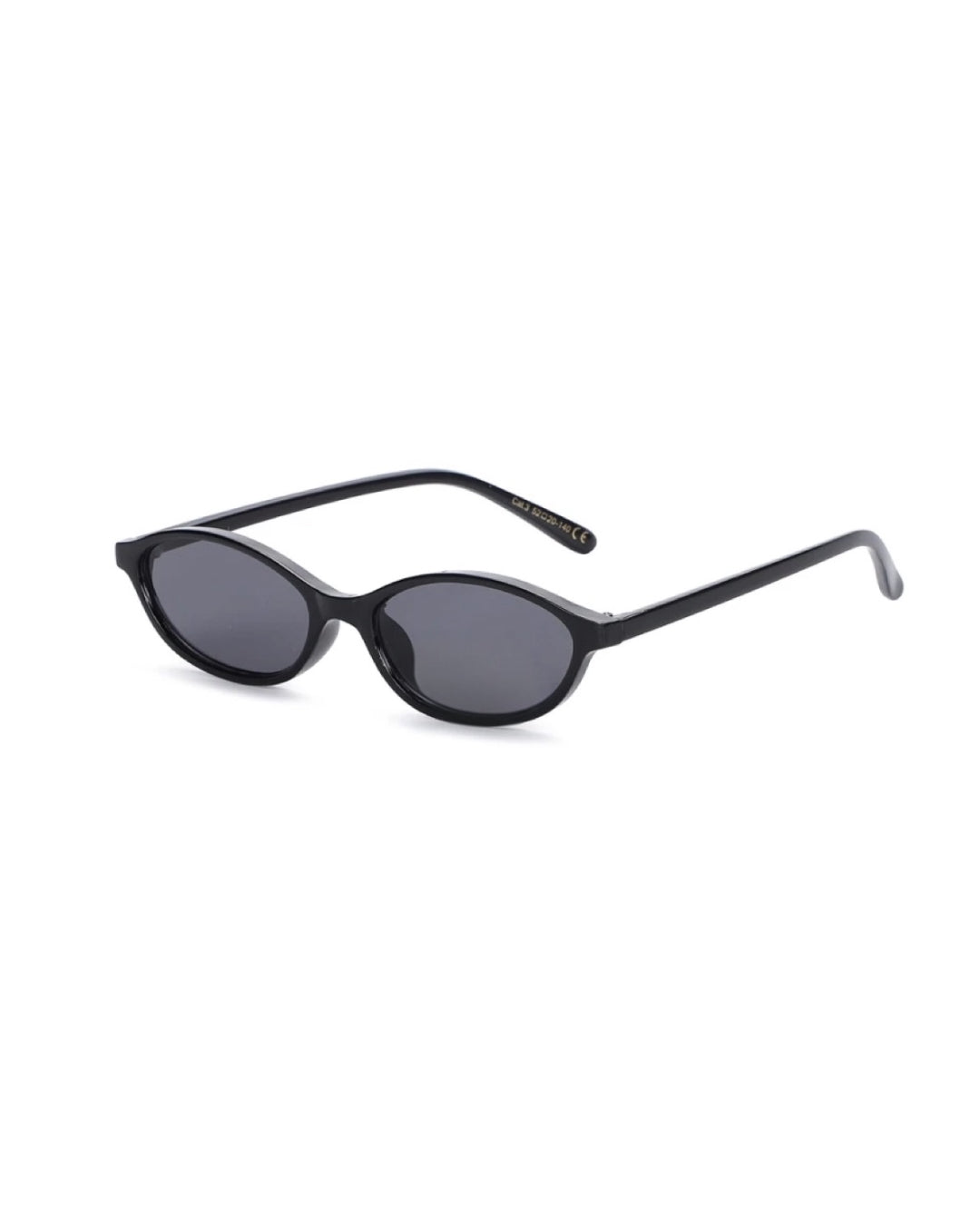 Billede af sorte RAMONA solbrille. Fra BySofieSønderby