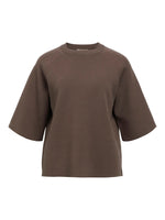 Produktfoto af Reynard t-shirt blusei brun. På hvid baggrund. Fra by Sofie Sønderby