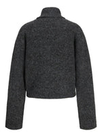 Produktbillede af grå ROSANNA striktrøje med rullekrave, set bagfra. Fra BySofieSønderby.