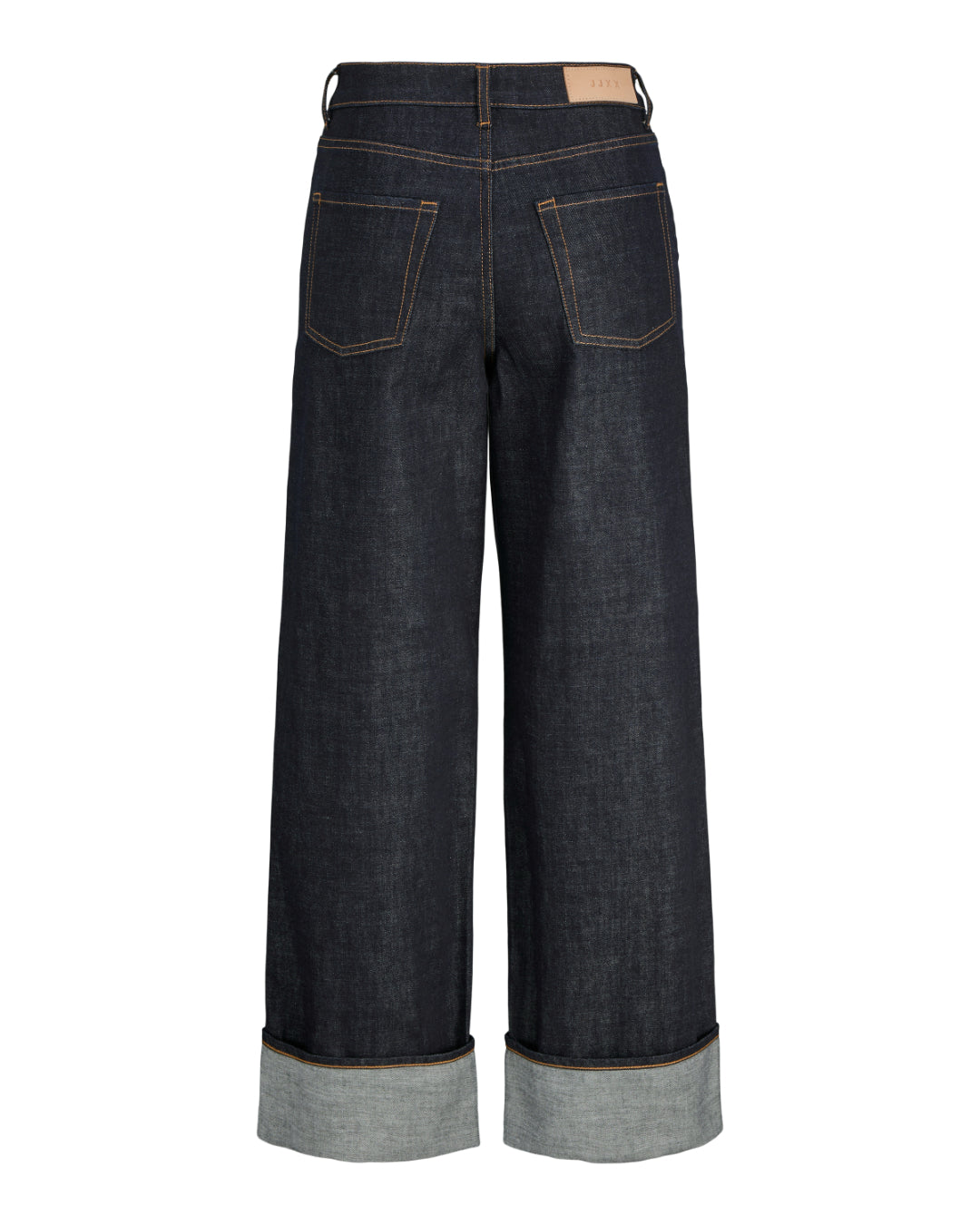 Produktfoto af mørkeblå Tokyo jeans. På hvid baggrund. Fra BySofieSønderby