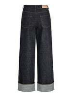 Produktfoto af mørkeblå Tokyo jeans. På hvid baggrund. Fra BySofieSønderby