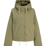 Produktbillede af olivengrøn WILMA jakke. Set forfra. Fra BySofieSønderby